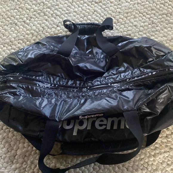 SUPREME duffel bag - Picture 2 of 5